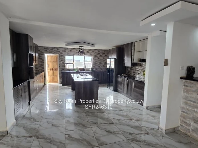 Gletwin Park House For Sale
