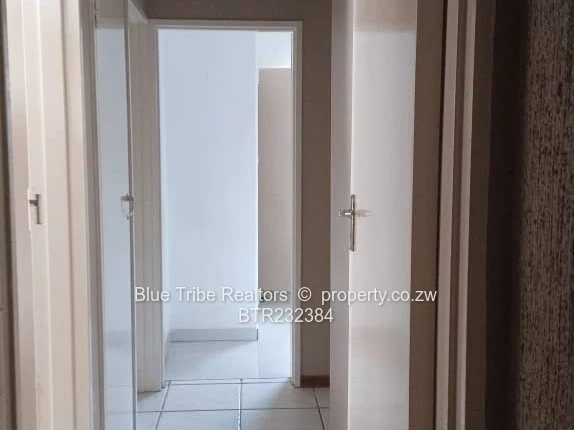 House for sale in Sunridge