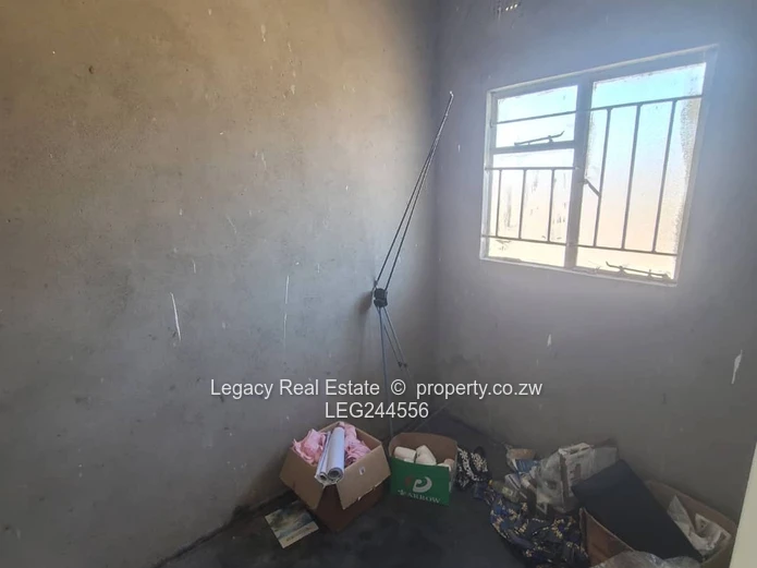 Corner Stand Property For Sale In Chitungwiza Unit N