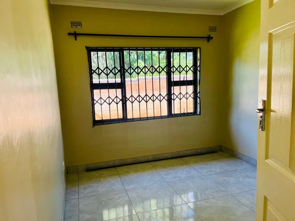 3 Bedroom Garden Flat