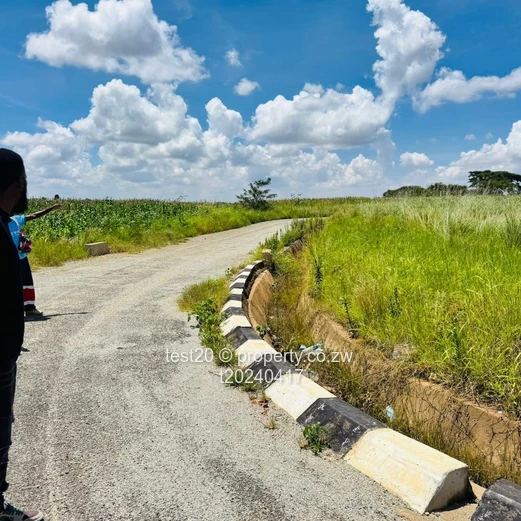 Glaudina 300m²  Stand — Sewer, Water & Roads