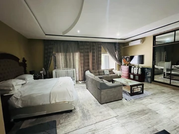 7 Bedroom Townhouse Complex