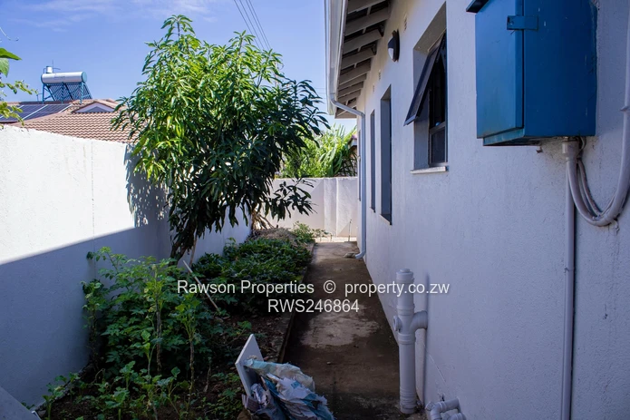 Unique Home in Madokero Estate  (Sole Mandate)