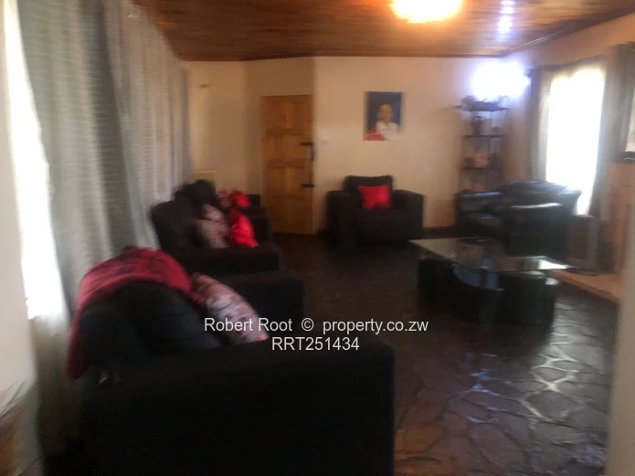 Neat Zimre Park House For Sale