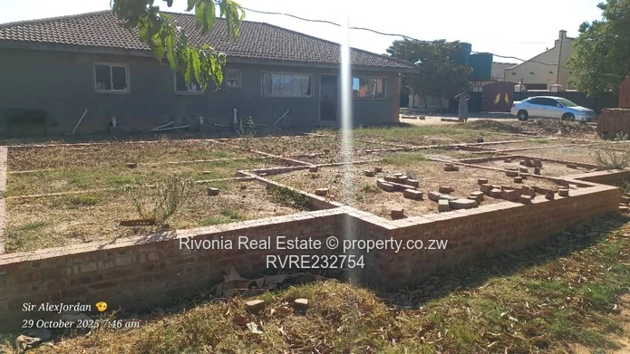 300m² Fully  Serviced Stand with box  Damofalls (Sole Mandate)