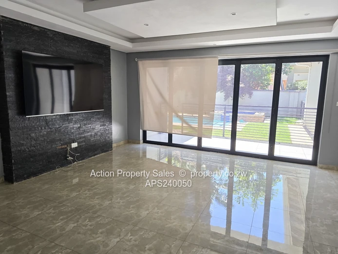 Luxurious Townhouse For Sale In The Brooke! 