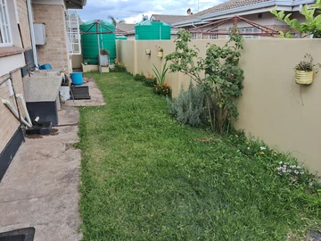 3 Bedroom Flat & Apartment