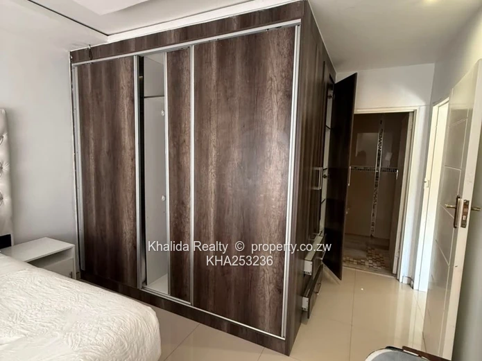 ARLINGTON | Executive 5-Bedrooms 4 en-suites Family Home