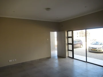 3 Bedroom Flat & Apartment