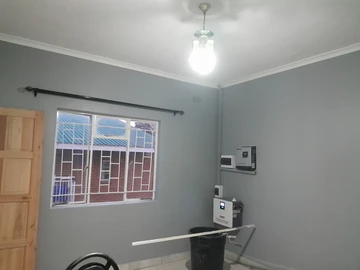 2 Bedroom Flat & Apartment