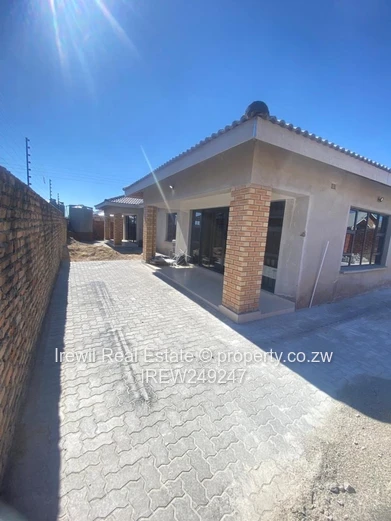 Mabvazuva 4 Bed to Let