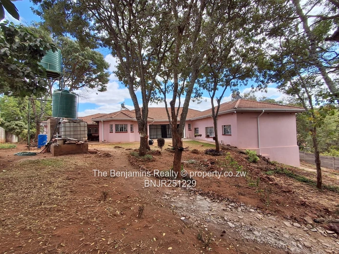 5 Bed Family Home in Quinnington