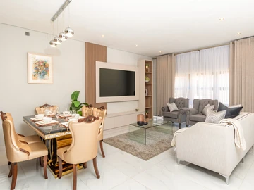 3 Bedroom Flat & Apartment