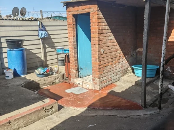 5 Bedroom House