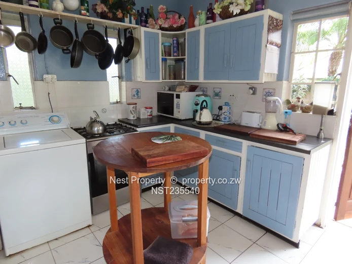 Character Family Home for rent in Glen Lorne!