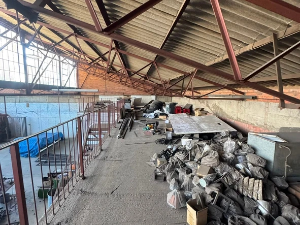 Warehouse & Factory