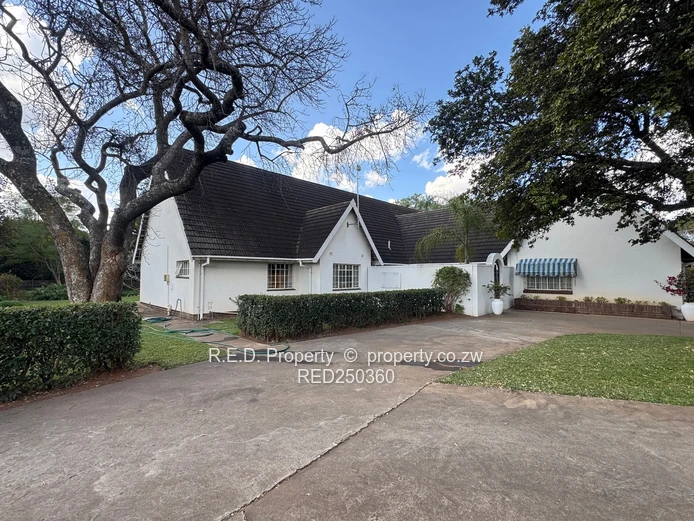 Neat Family Home In a Prime Location - Hillside!