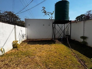 3 Bedroom Flat & Apartment