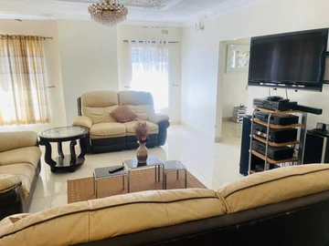 5 Bedroom House
