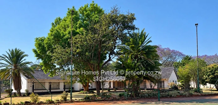 5 Bedroomed House For Sale - Good Location (Sole Mandate)