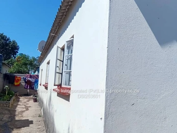 Zengeza 2 house for sale 