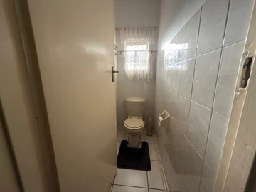 3 Bedroom Garden Flat