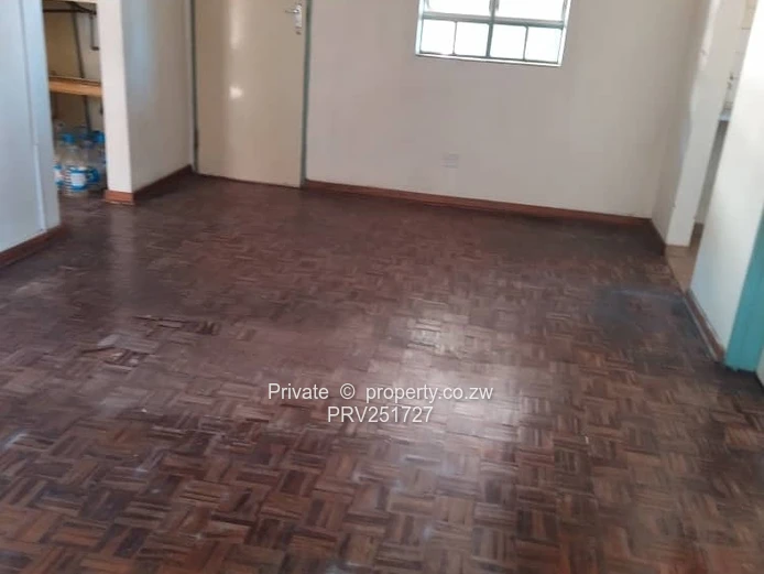 Flat Avenues- Harare (Sole Mandate)