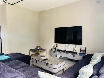 3 Bedroom Garden Flat