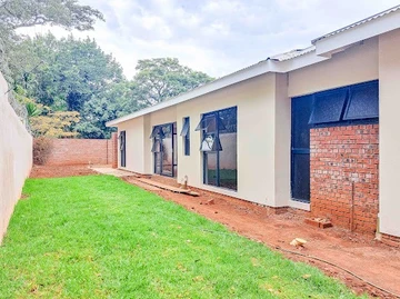 5 Bedroom Garden Flat