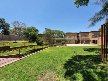 4 Bedroom Flat & Apartment