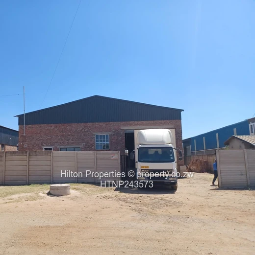 Hillside Rd Ext Industrial: 450m² Warehouse