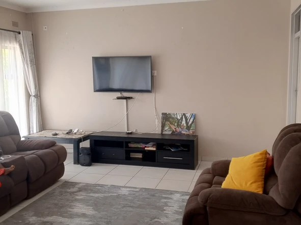 3 Bedroom Garden Flat