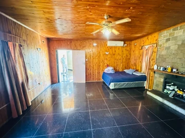 8 Bedroom House