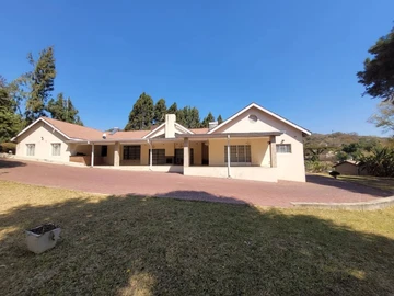 8 Bedroom House