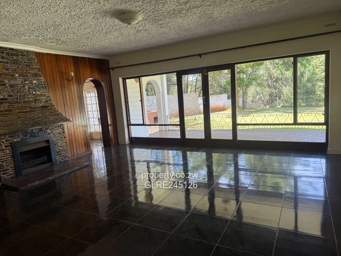 Spacious 5-Bed Greystone Park Home with Pool & Borehole