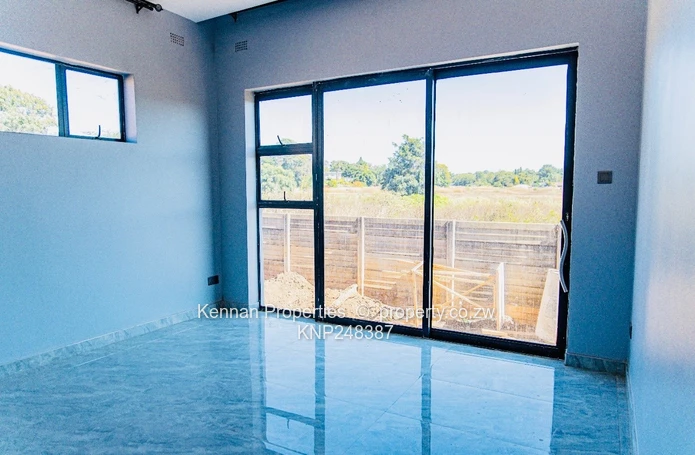 4 Bedroom Single Storey Townhouse For Sale In Mandara 
