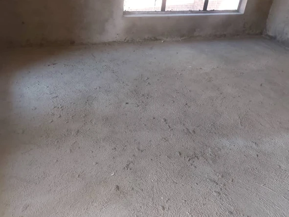 4 Bedroom Flat & Apartment