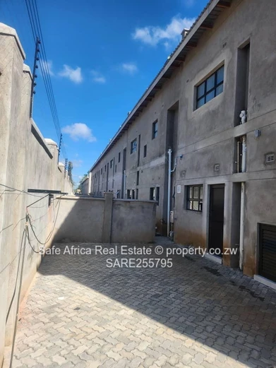 Mount Pleasant 3-Bed Garden Flat — Gated