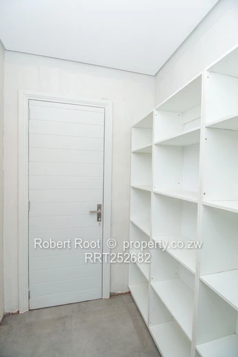 Modern newly built, 4 Bed family home, on 2000 sqm, off Carrick Creagh in Quinnington, Harare.