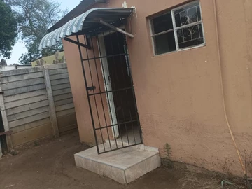 2 Bedroom Cottage