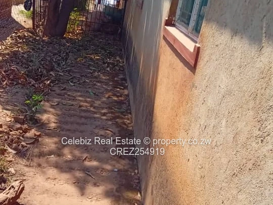 Chinhoyi Coldstream house for sale 