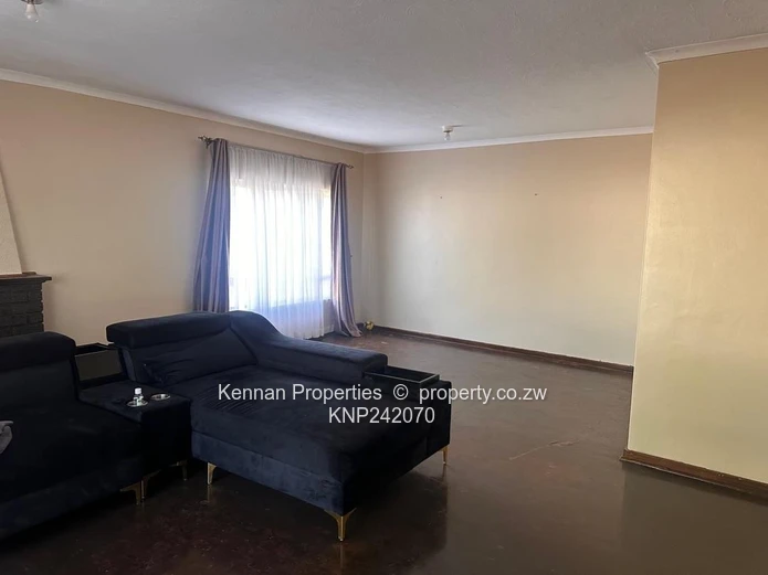 Spacious Family Home With A Cottage