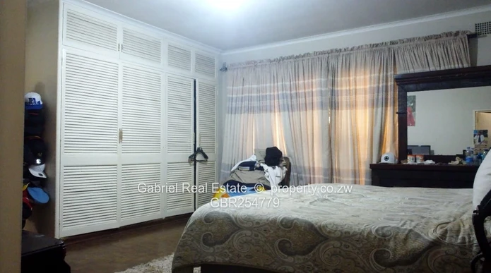  Grand 5-Bed double storey house near CBD.