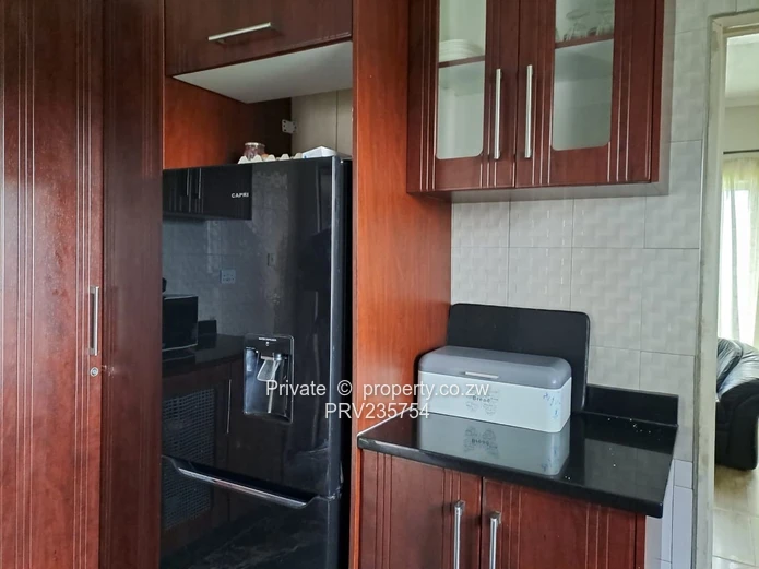 House to let (Sole Mandate)