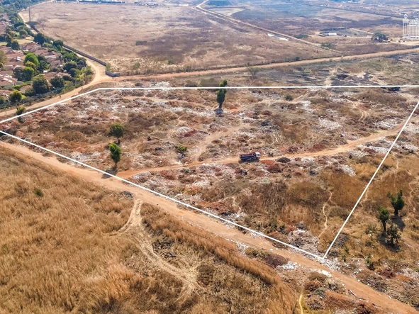 Commercial & Industrial Land