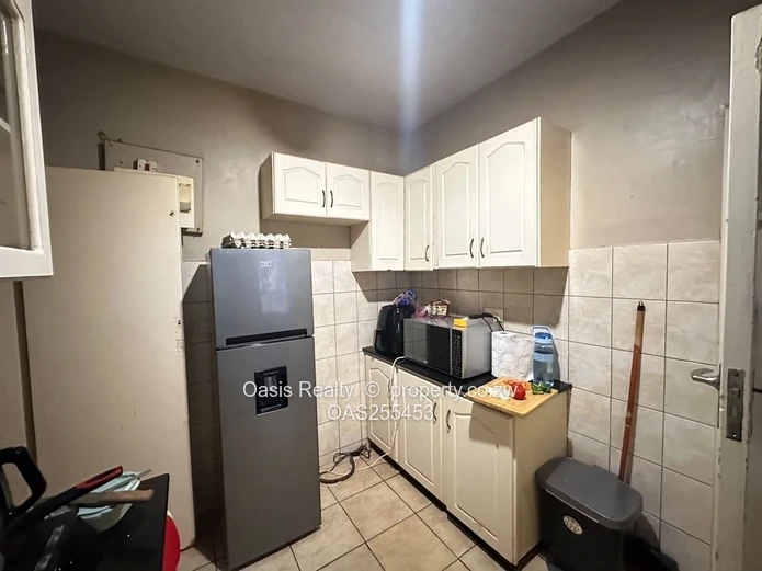 Conveniently Located Flat For Rent