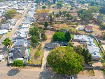 6 Bedroom House