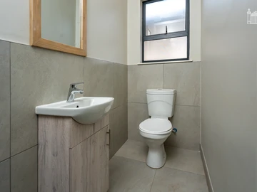 4 Bedroom Garden Flat