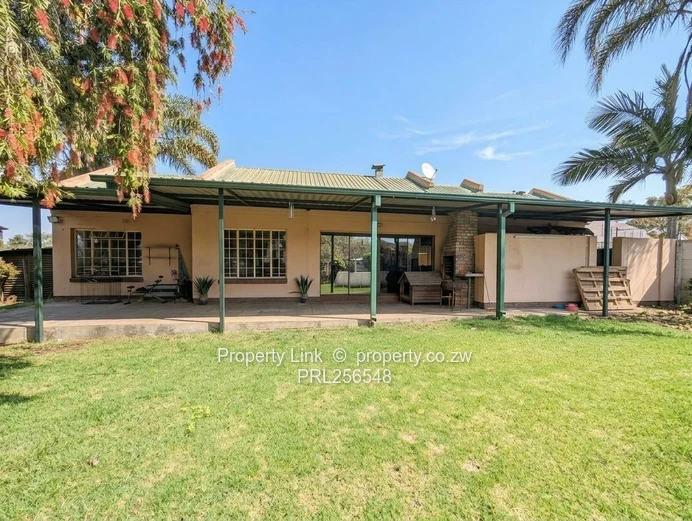 Conveniently Located Avondale Cluster Home