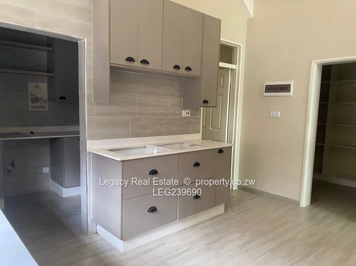 Modern 4-Bedroom Townhouse In Secure Marlborough Complex